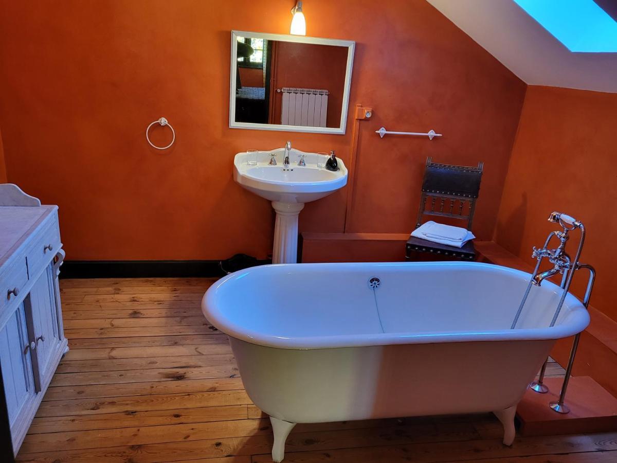 Le Temps Des Cerises Hotel Genolhac ภายนอก รูปภาพ
